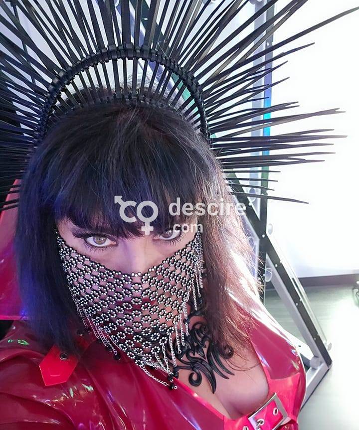 Looking For a submissive/slave man for long term or short term - Toronto - Canada