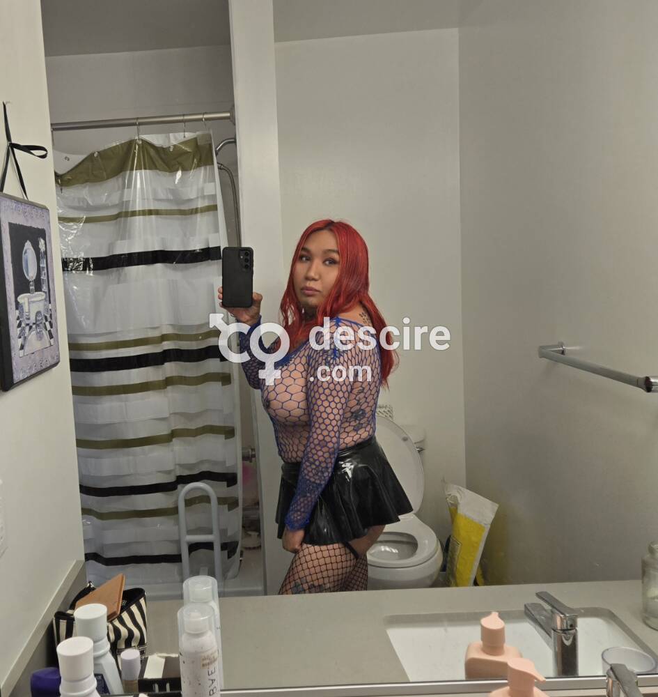 Transexual with tits ass and throbbing 7X4.5UC cock ready for u str8 men - Vancouver - Canada